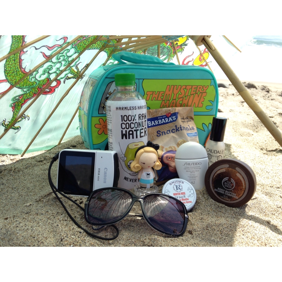 Beach must haves and pool side essentials